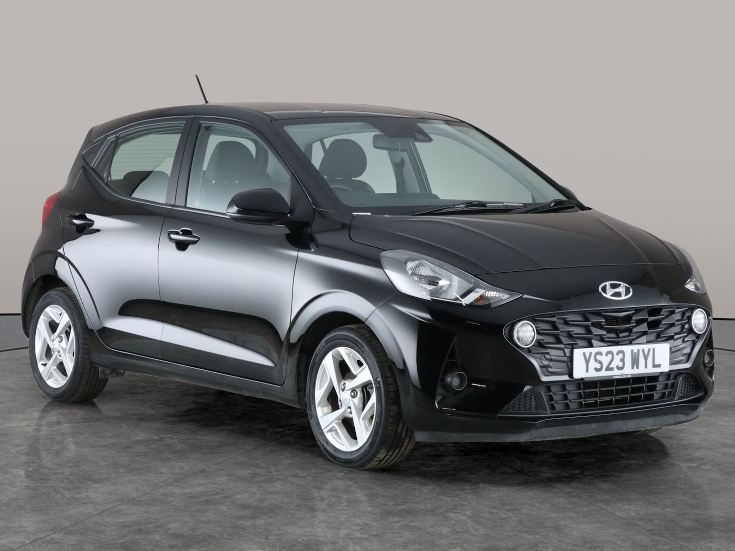 Used Hyundai i10 2023 for sale - 76367296: Photo 10