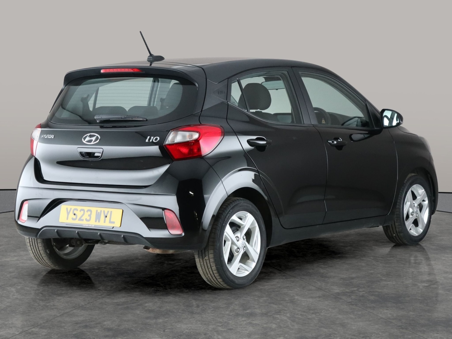 Used Hyundai i10 2023 for sale - 76367296: Photo 13