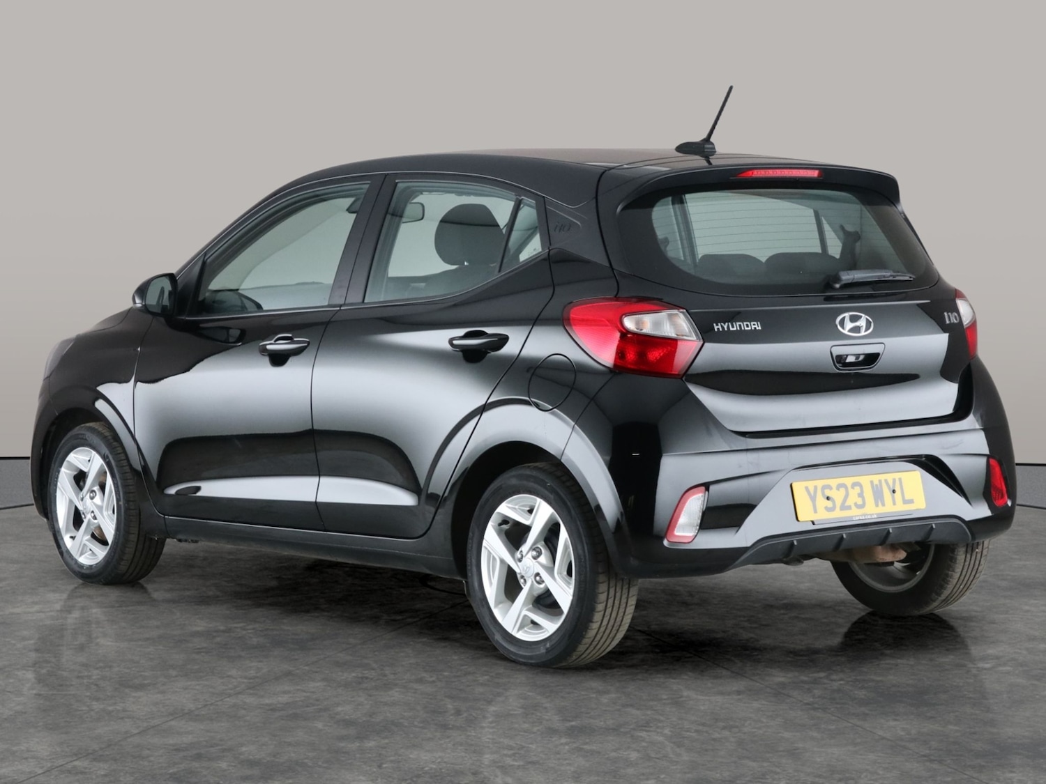 Used Hyundai i10 2023 for sale - 76367296: Photo 15