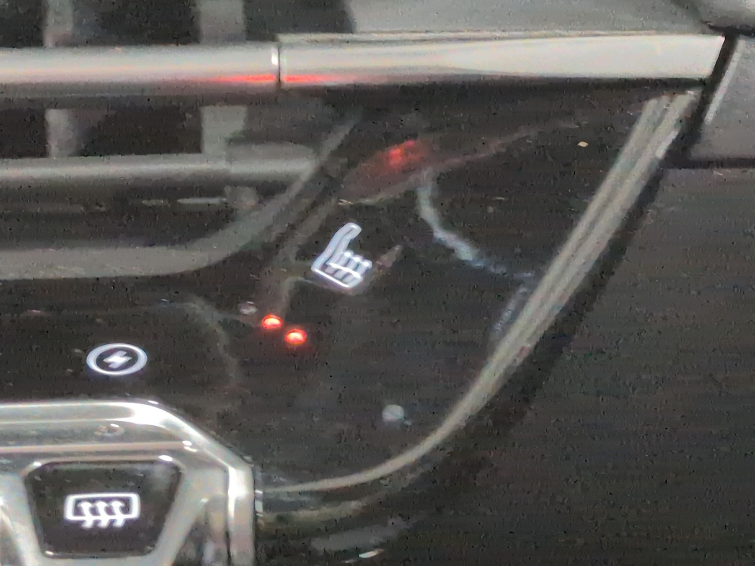 Used Peugeot E-2008 2022 for sale - 76762910: Photo 19