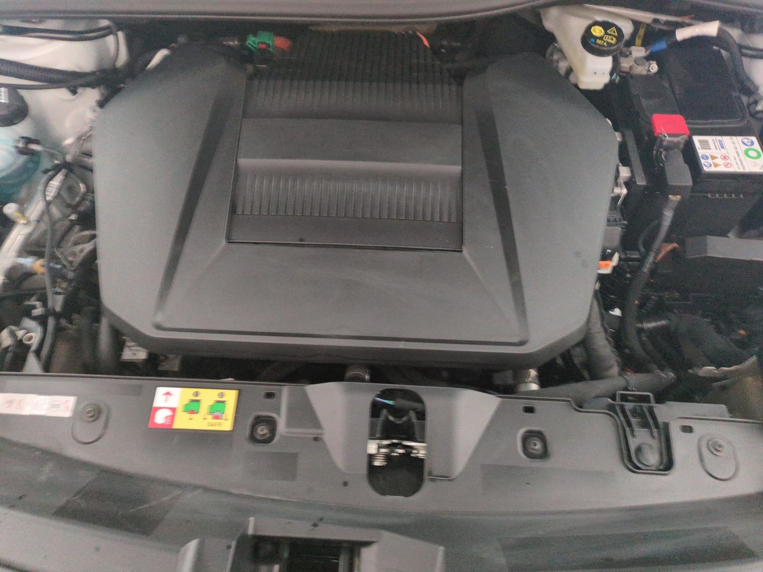 Used Peugeot E-2008 2022 for sale - 76762910: Photo 34