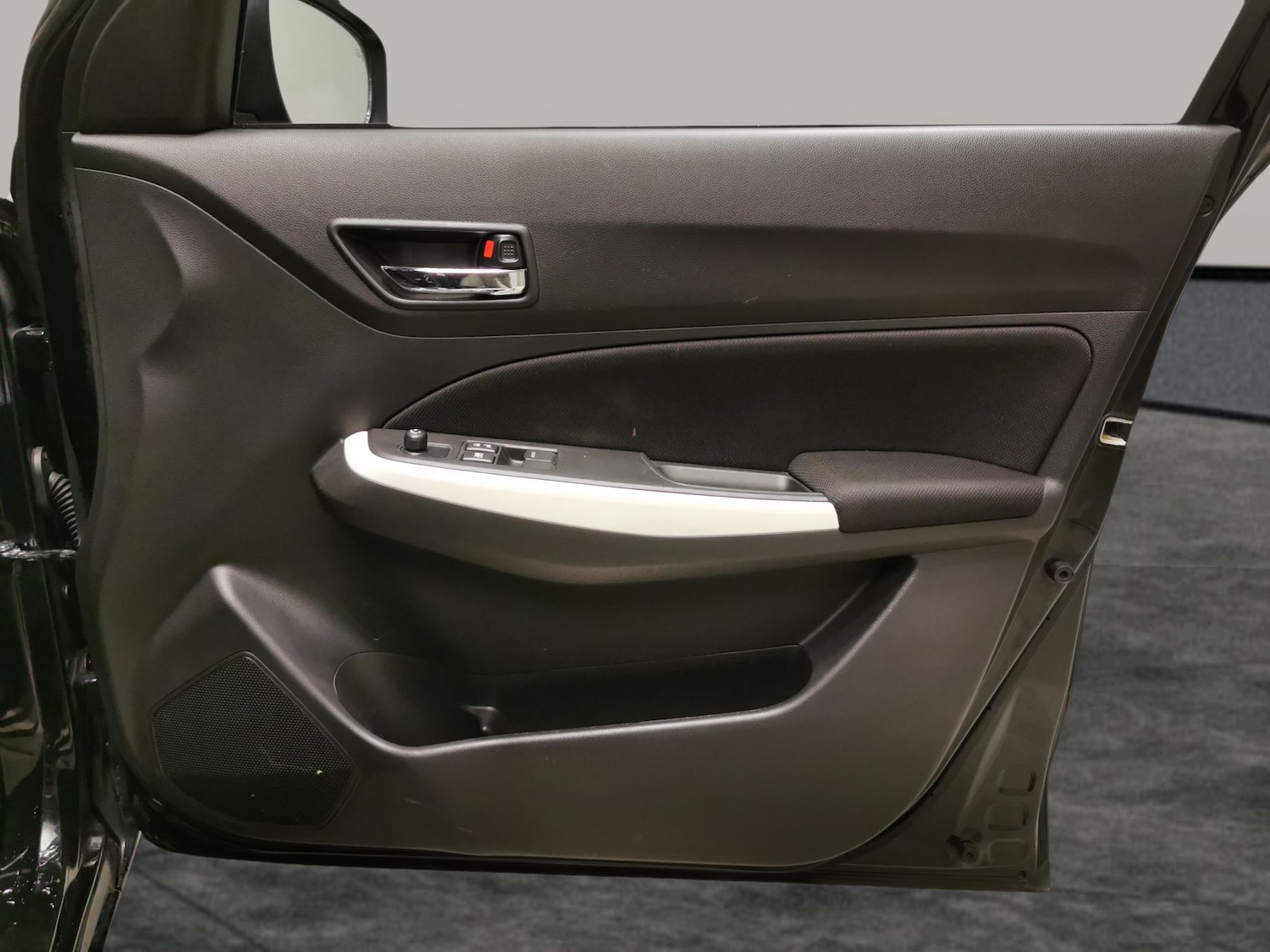 Used Suzuki Swift 2023 for sale - 77235755: Photo 25