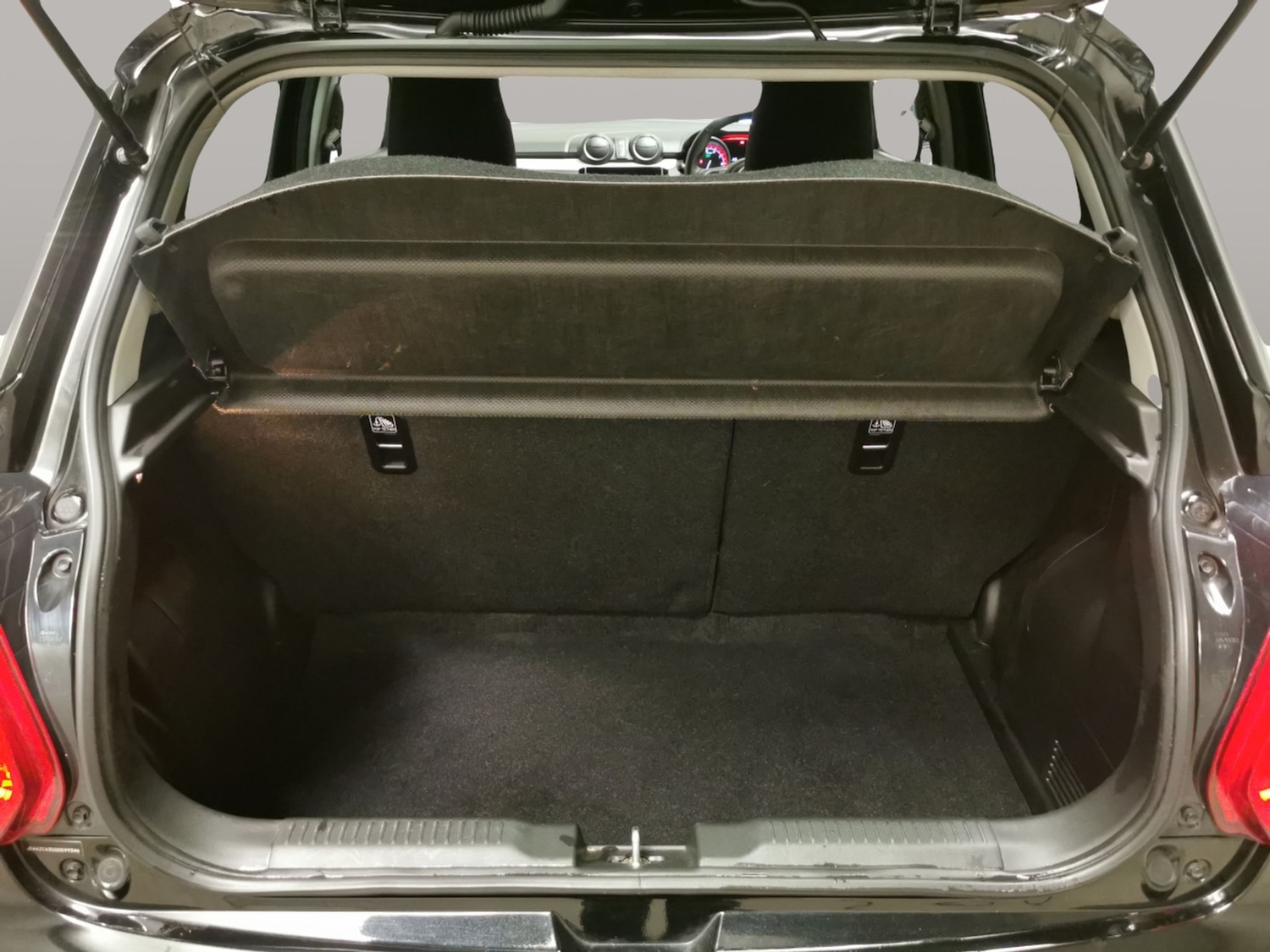 Used Suzuki Swift 2023 for sale - 77235755: Photo 28