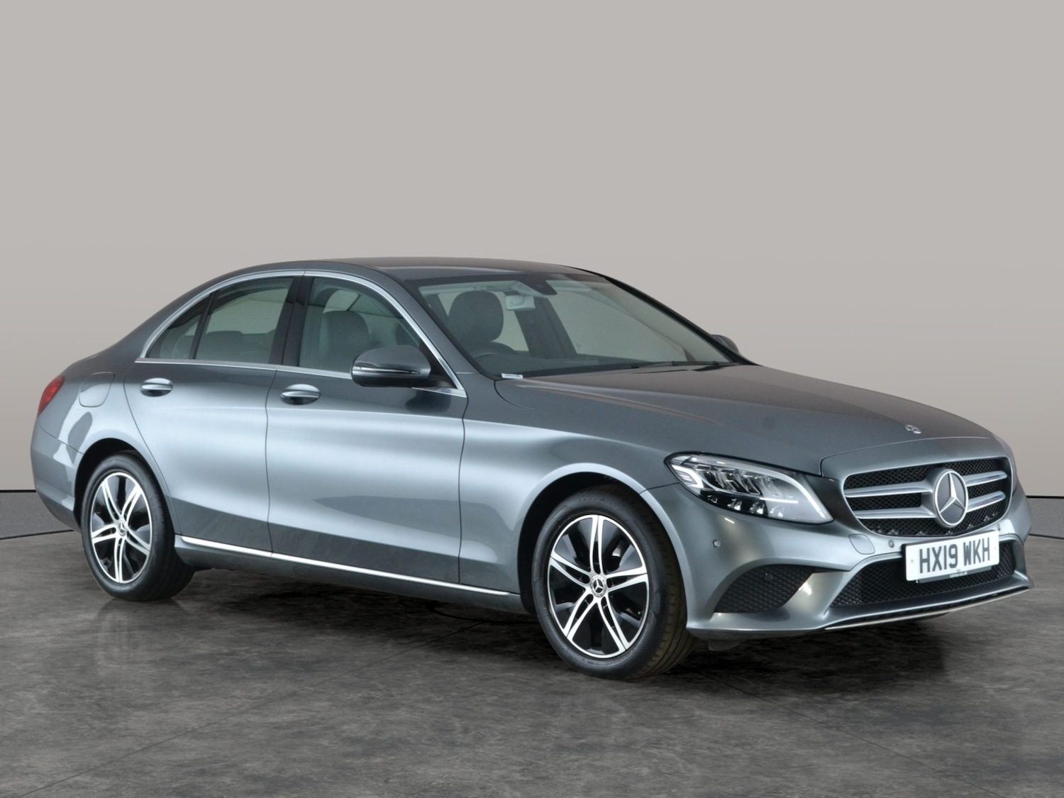 Used Mercedes-Benz C Class 2019 for sale - 77942558: Photo 9