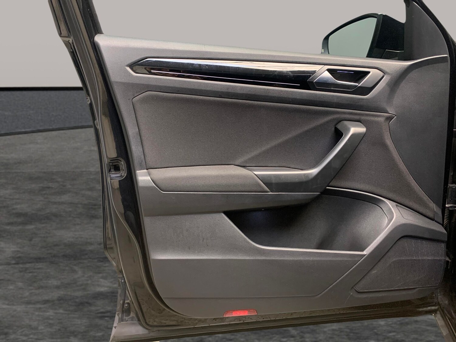 Used Volkswagen T-Roc 2021 for sale - 77639918: Photo 23