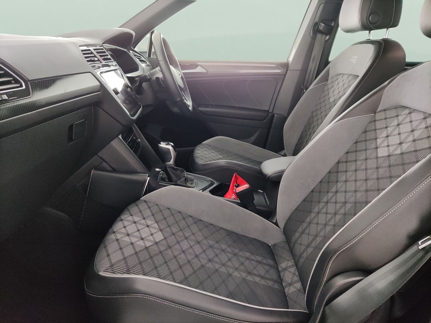 Used Volkswagen Tiguan for sale - 78163686: Photo 4