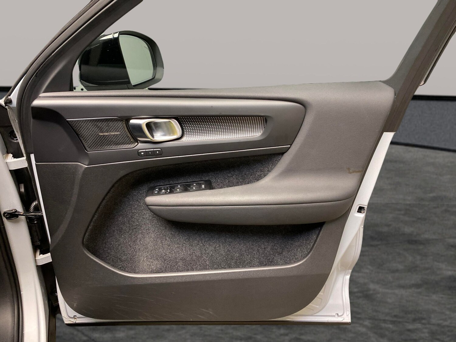 Used Volvo XC40 2022 for sale - 78051821: Photo 31