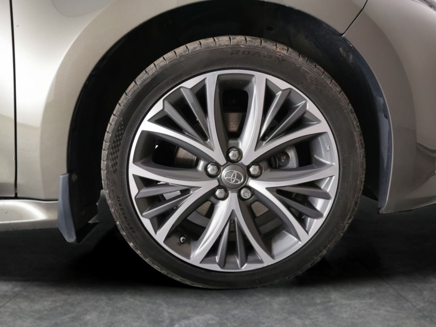 Used Toyota Yaris 2022 for sale - 76851480: Photo 24