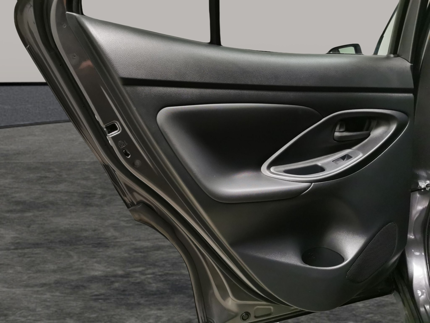 Used Toyota Yaris Cross 2023 for sale - 77259378: Photo 24