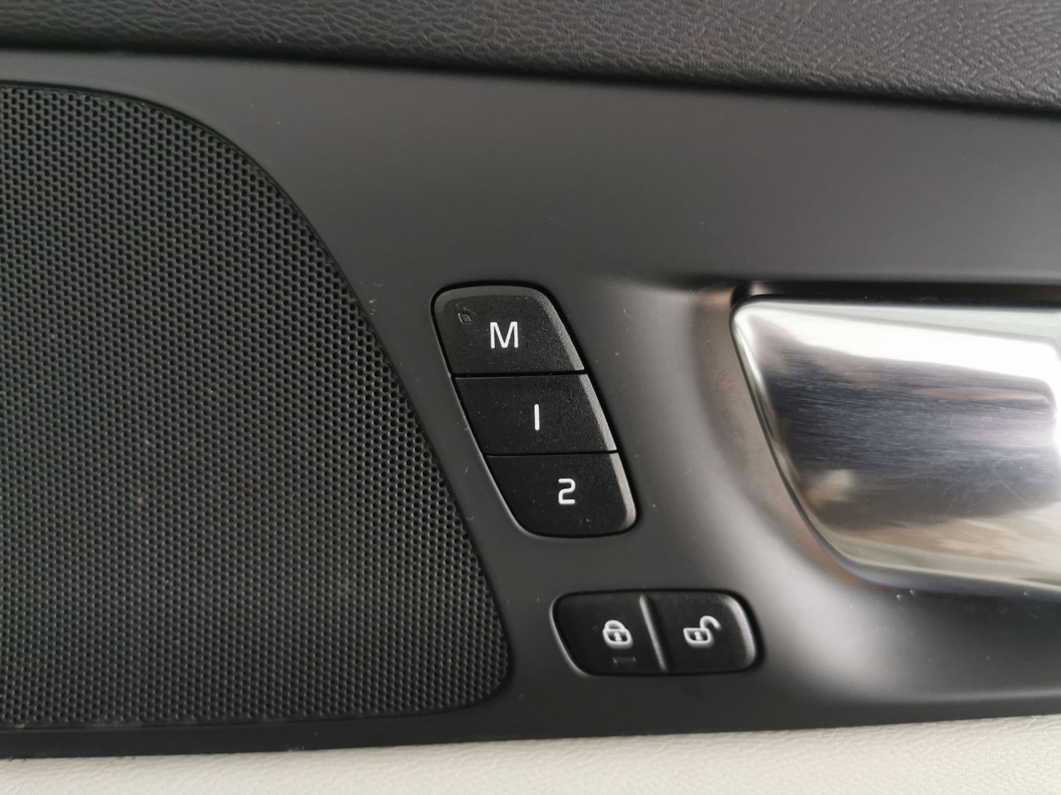 Used Volvo V60 2021 for sale - 77776064: Photo 24