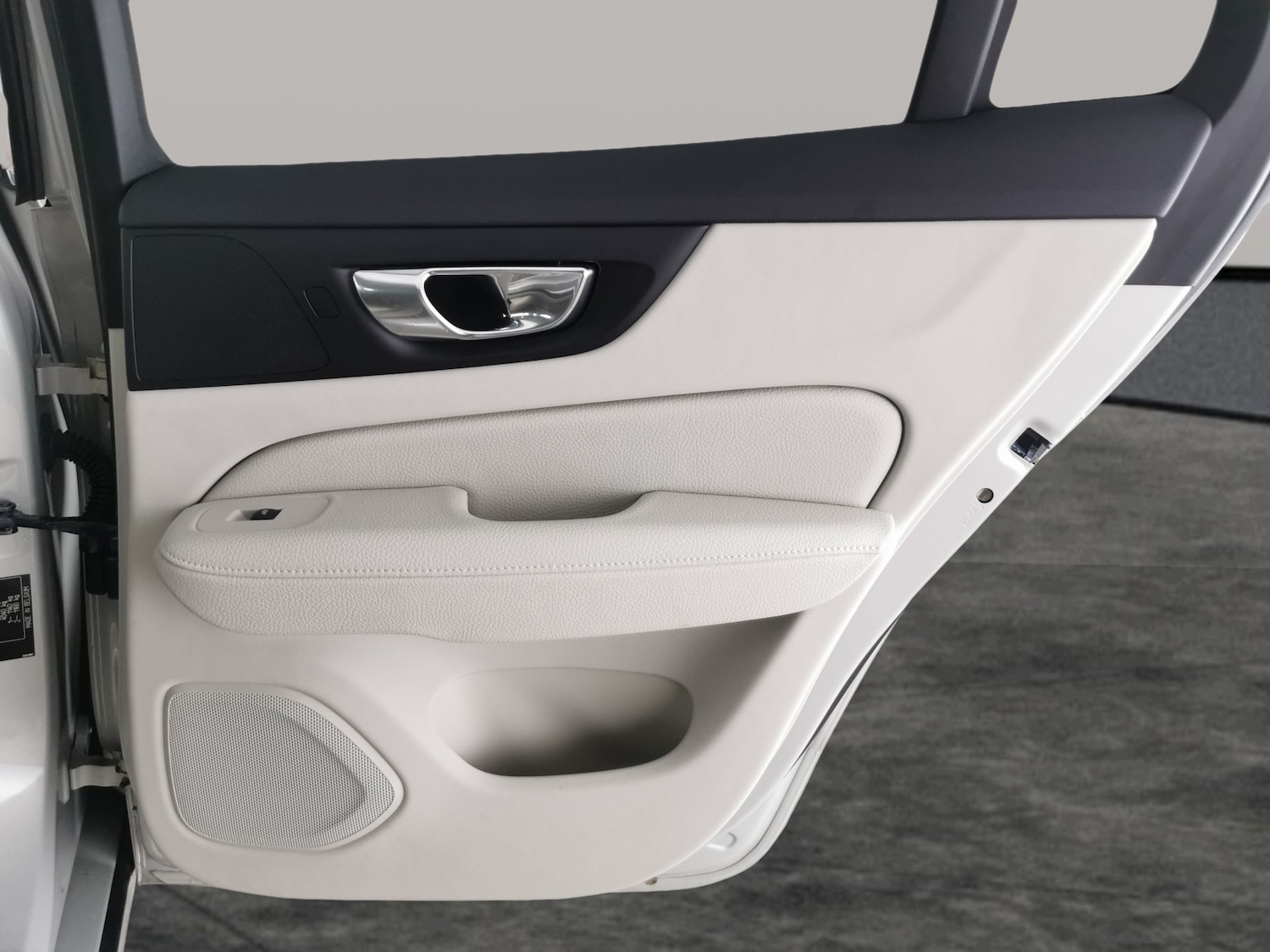 Used Volvo V60 2021 for sale - 77776064: Photo 31