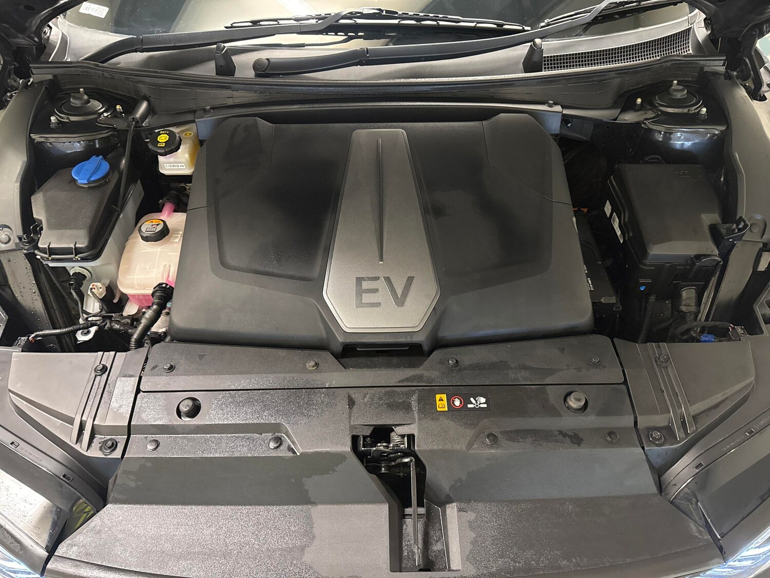 Used Kia EV6 2023 for sale - 78207335: Photo 32