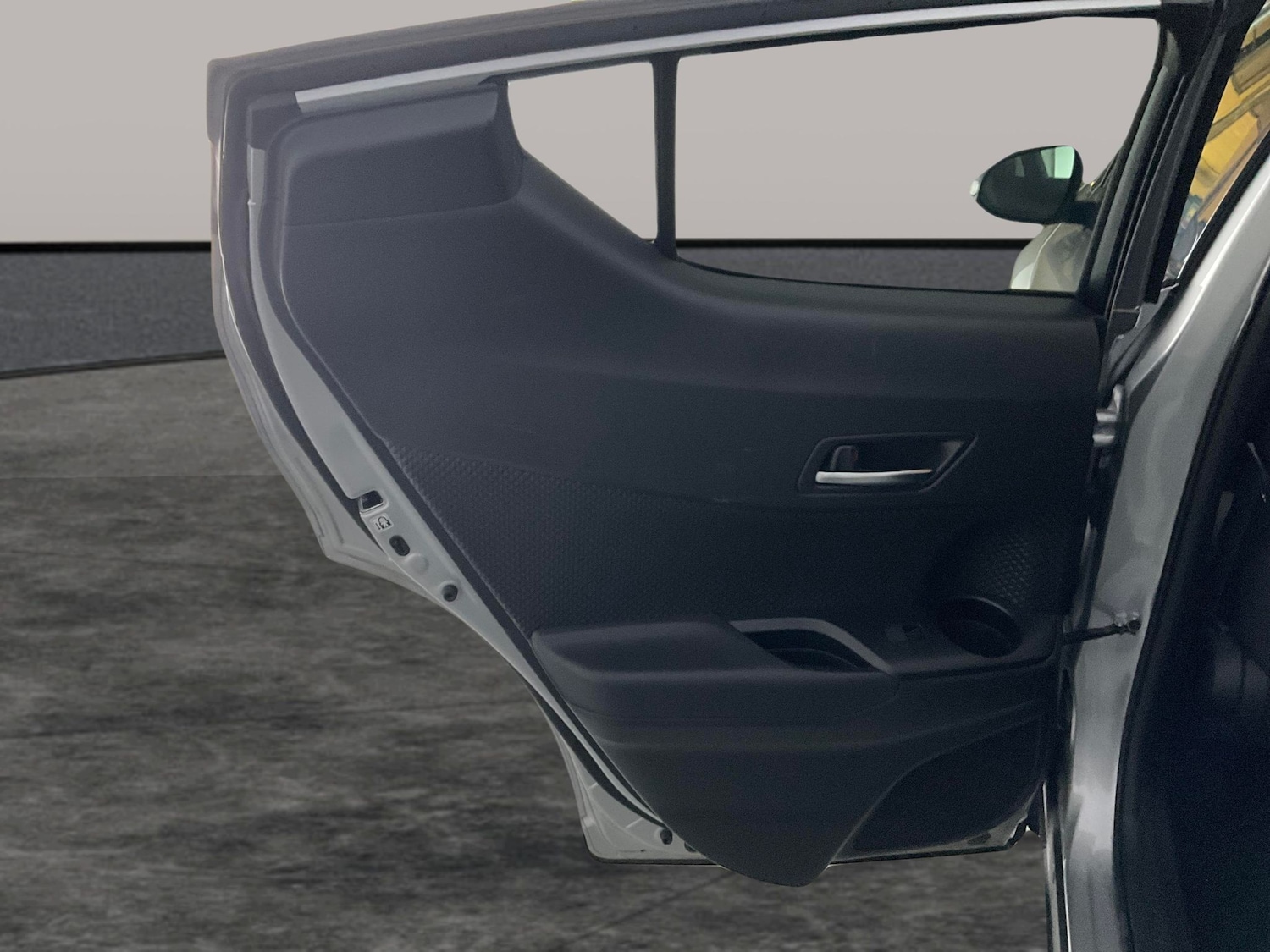 Used Toyota C-HR 2023 for sale - 76222398: Photo 26