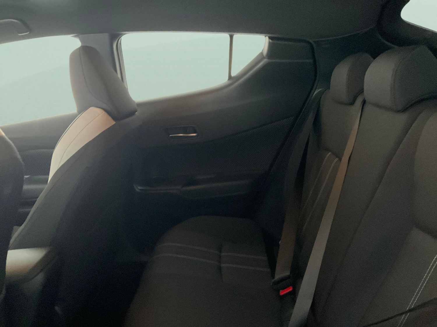 Used Toyota C-HR 2023 for sale - 76222398: Photo 27