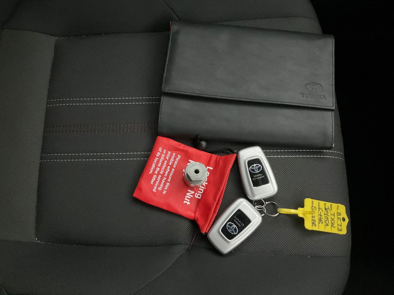 Used Toyota C-HR 2023 for sale - 76222398: Photo 30