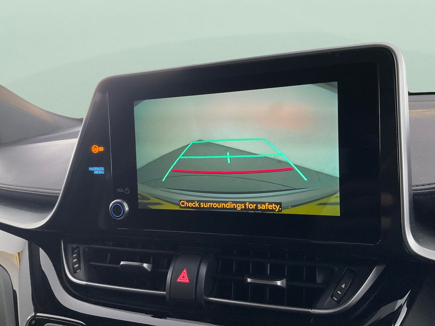 Used Toyota C-HR 2023 for sale - 76222398: Photo 5