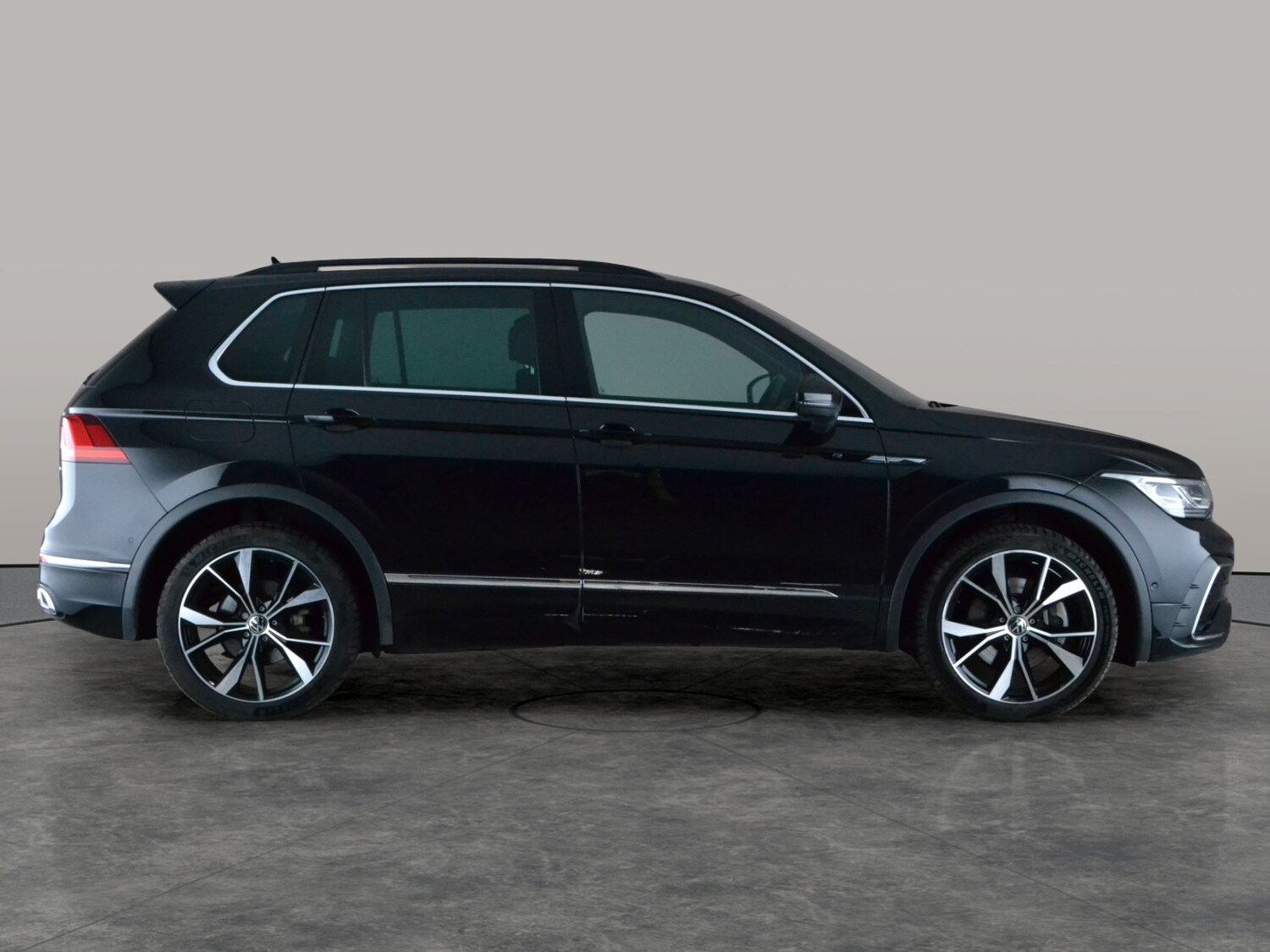 Used Volkswagen Tiguan for sale - 78218553: Photo 8