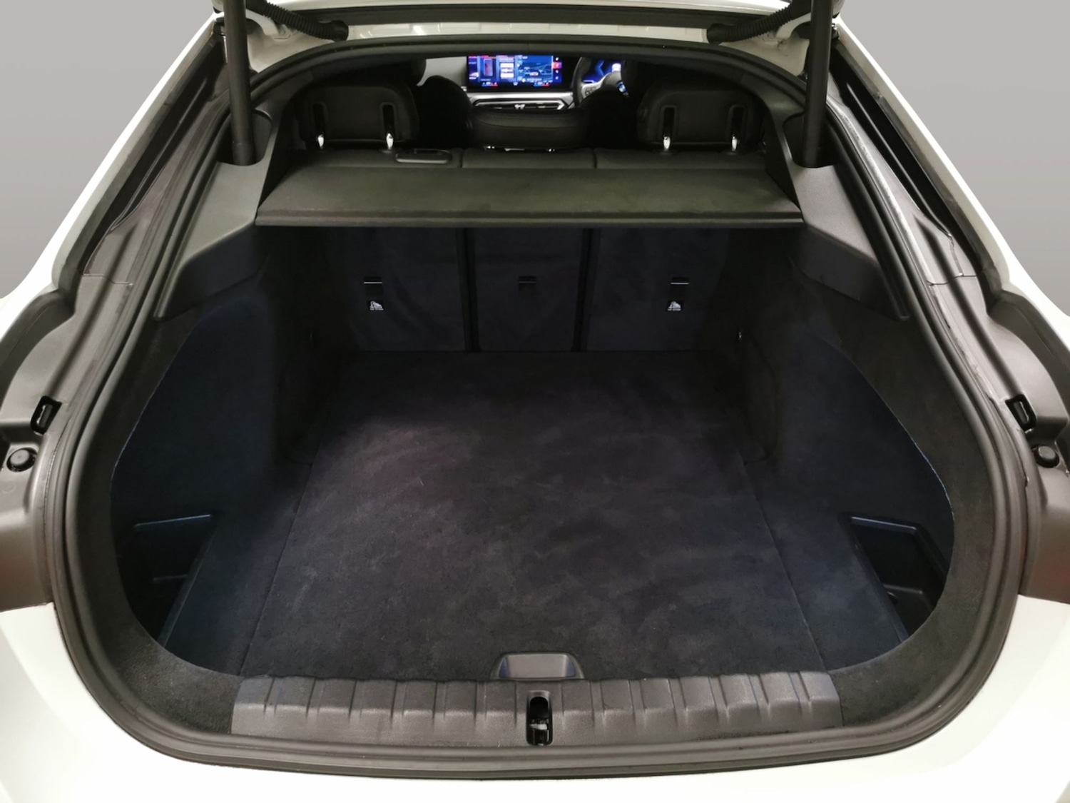 Used BMW i4 2022 for sale - 77194054: Photo 30