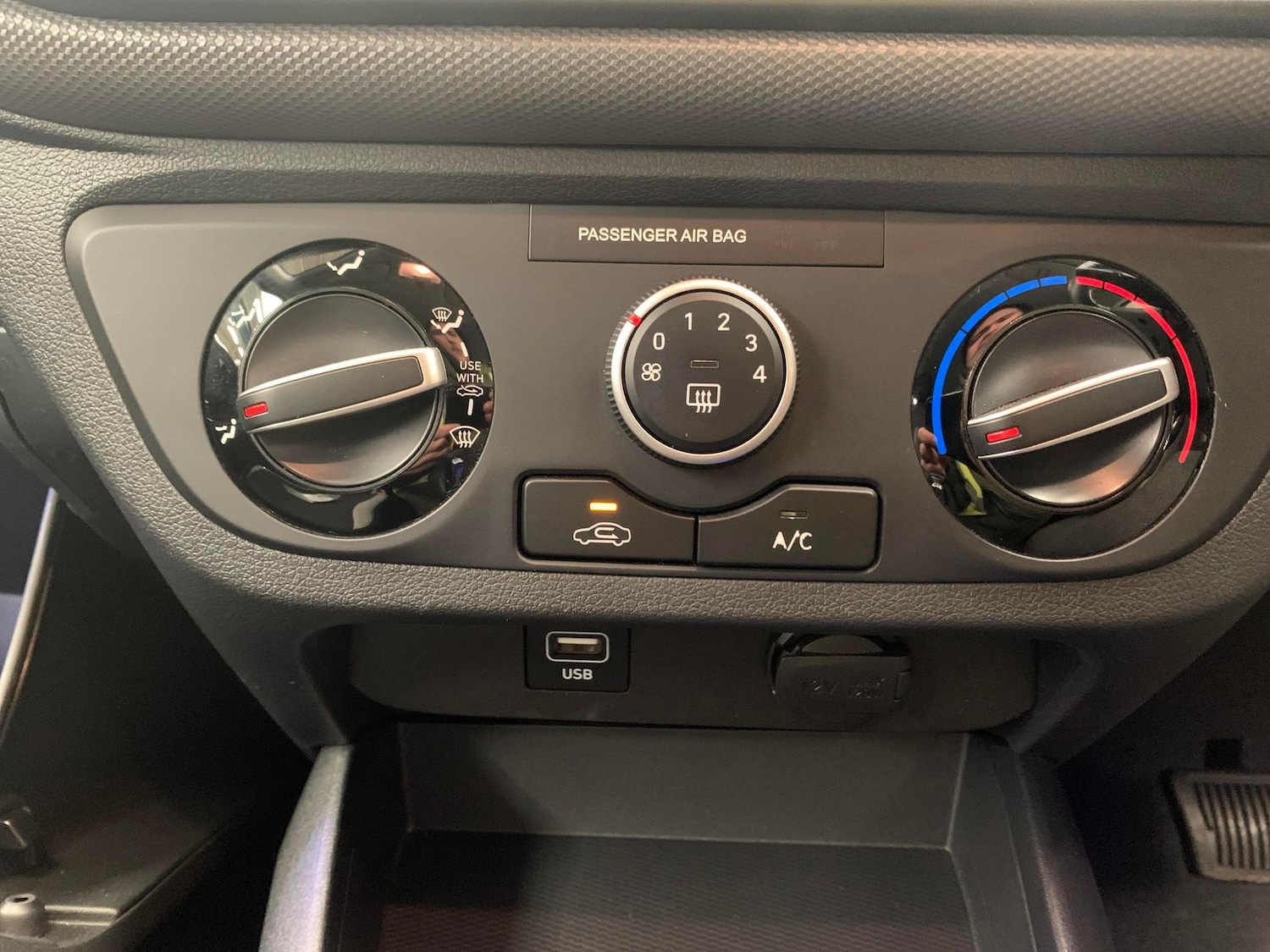 Used Hyundai i10 2022 for sale - 76534234: Photo 16