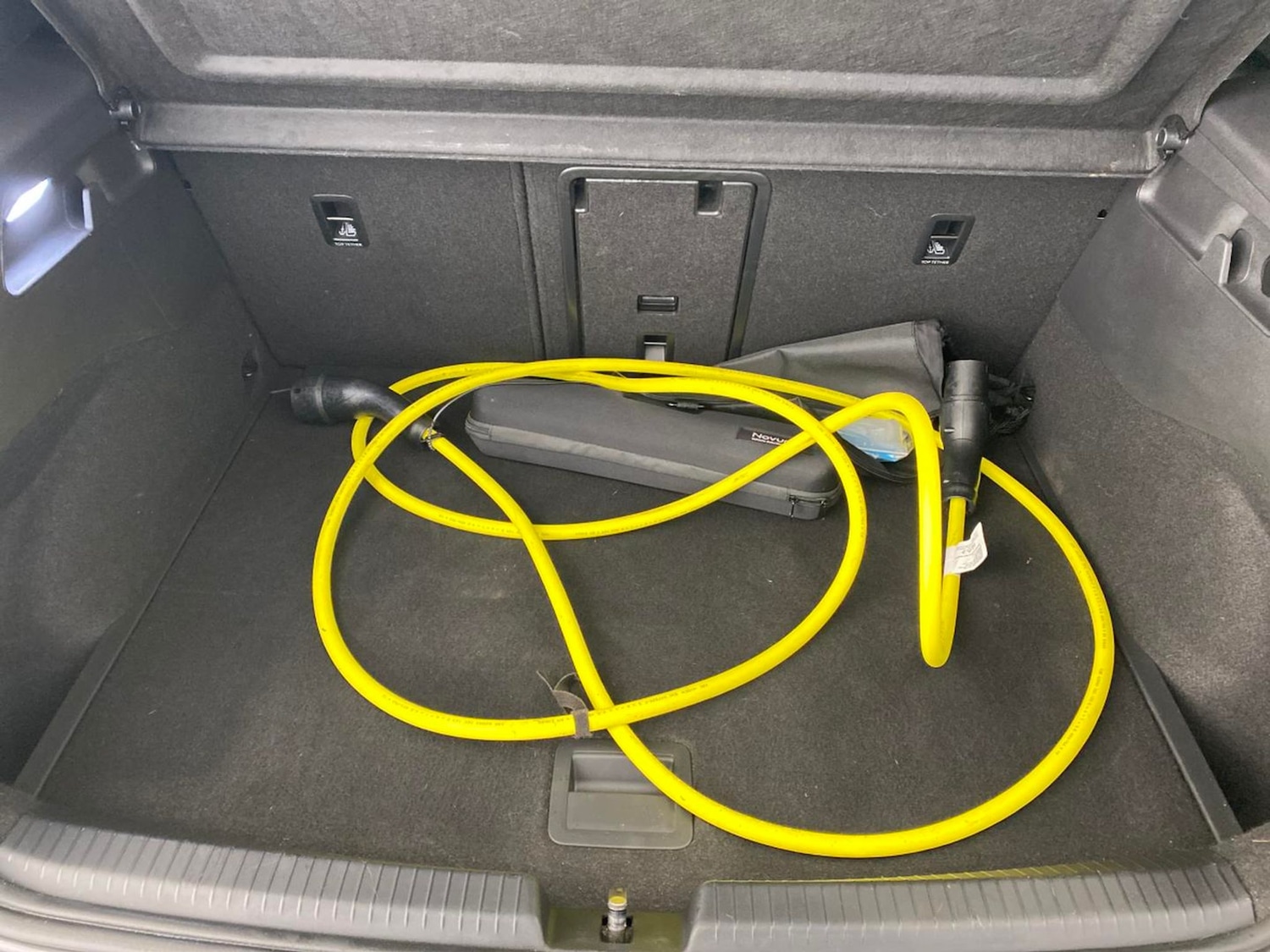 Used Volkswagen ID.3 2022 for sale - 77043606: Photo 6