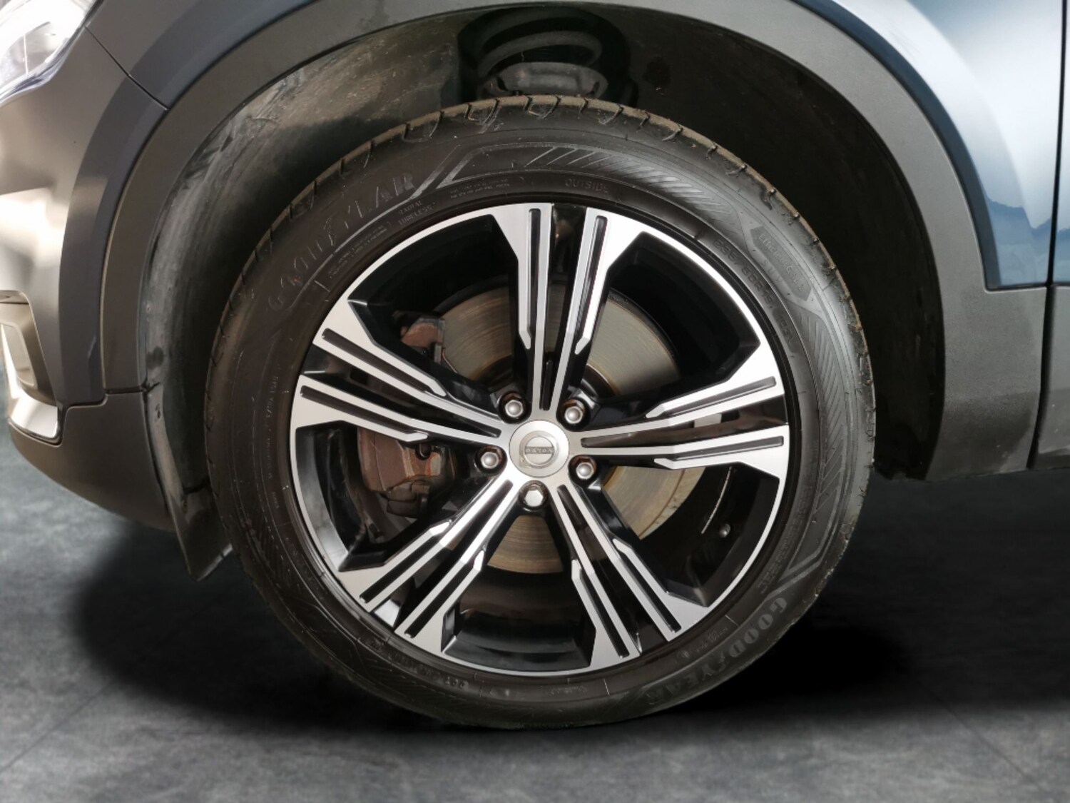 Used Volvo XC40 for sale - 77208058: Photo 27