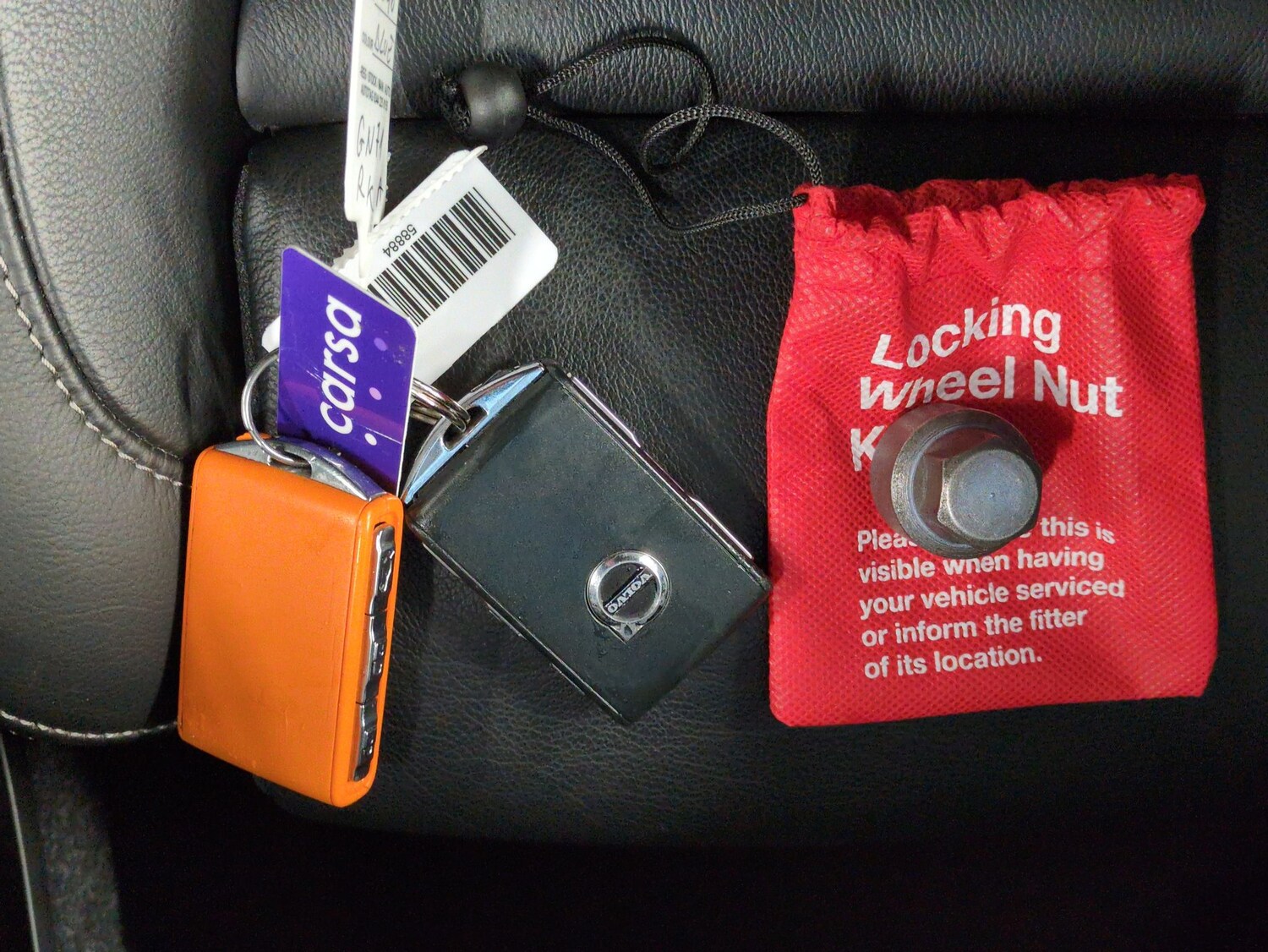 Used Volvo XC40 for sale - 77208058: Photo 35