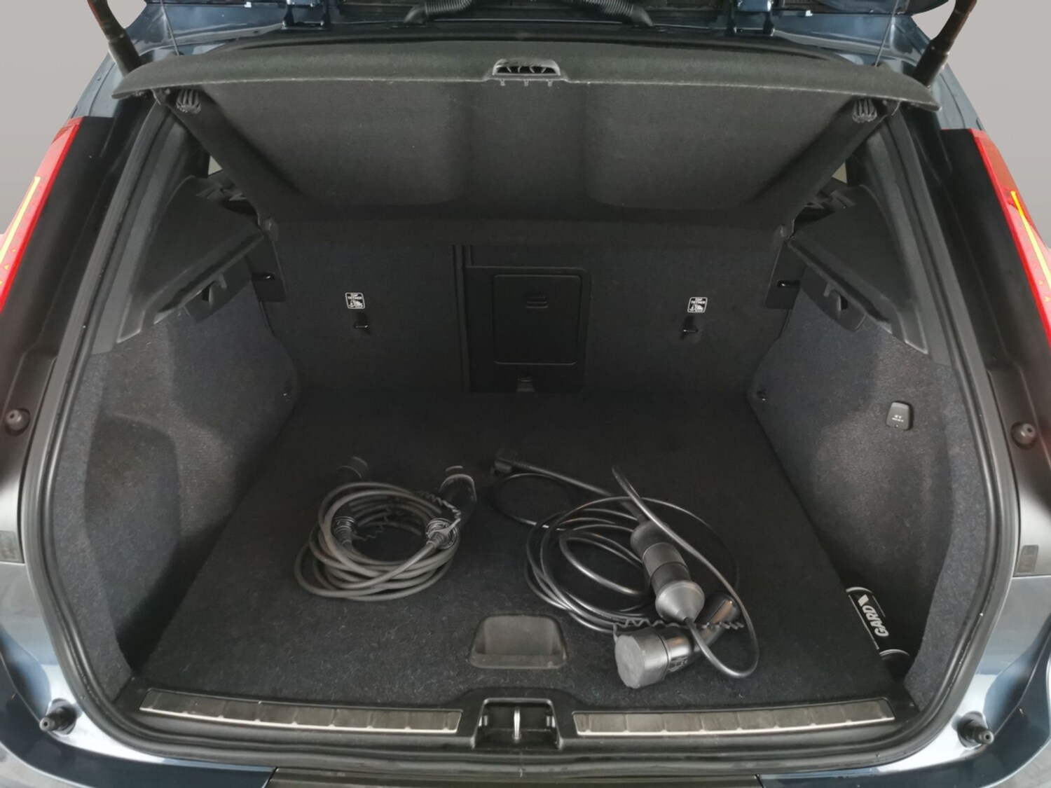 Used Volvo XC40 for sale - 77208058: Photo 37