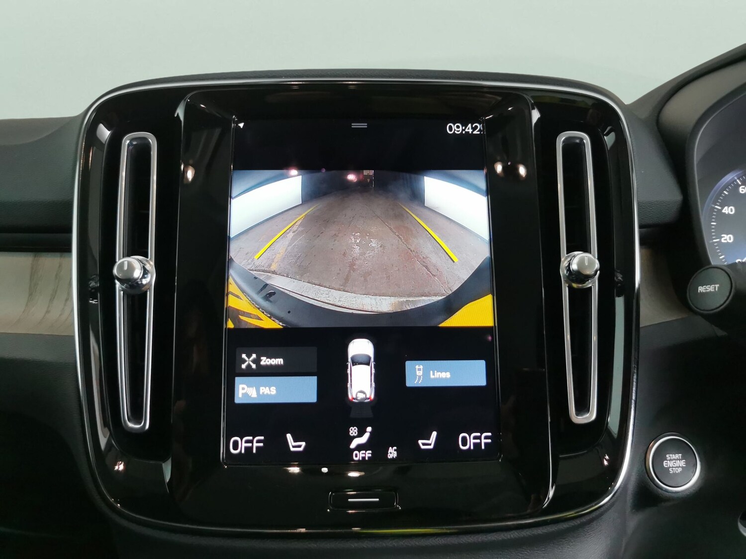 Used Volvo XC40 for sale - 77208058: Photo 7