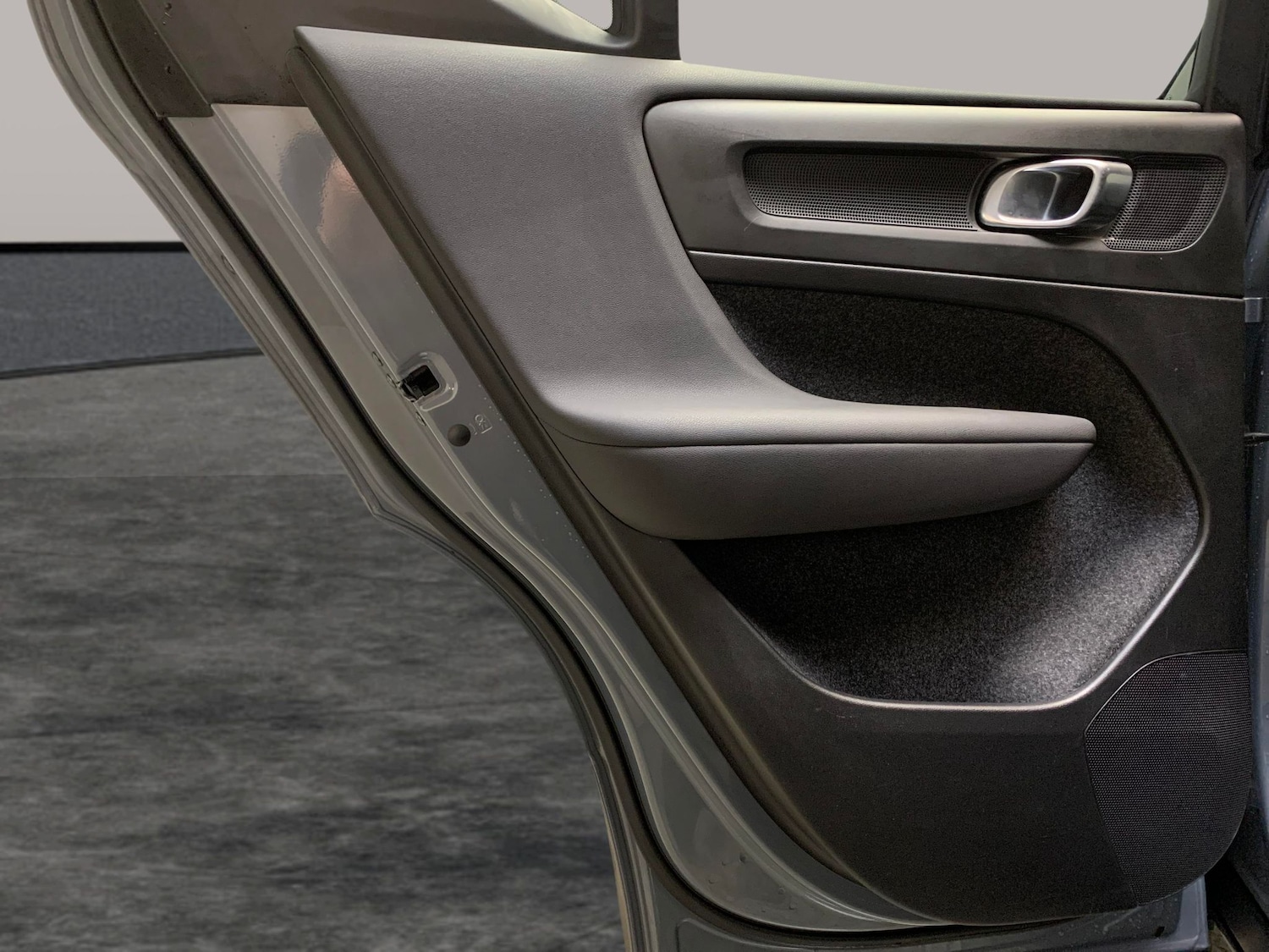 Used Volvo XC40 2022 for sale - 77241228: Photo 28