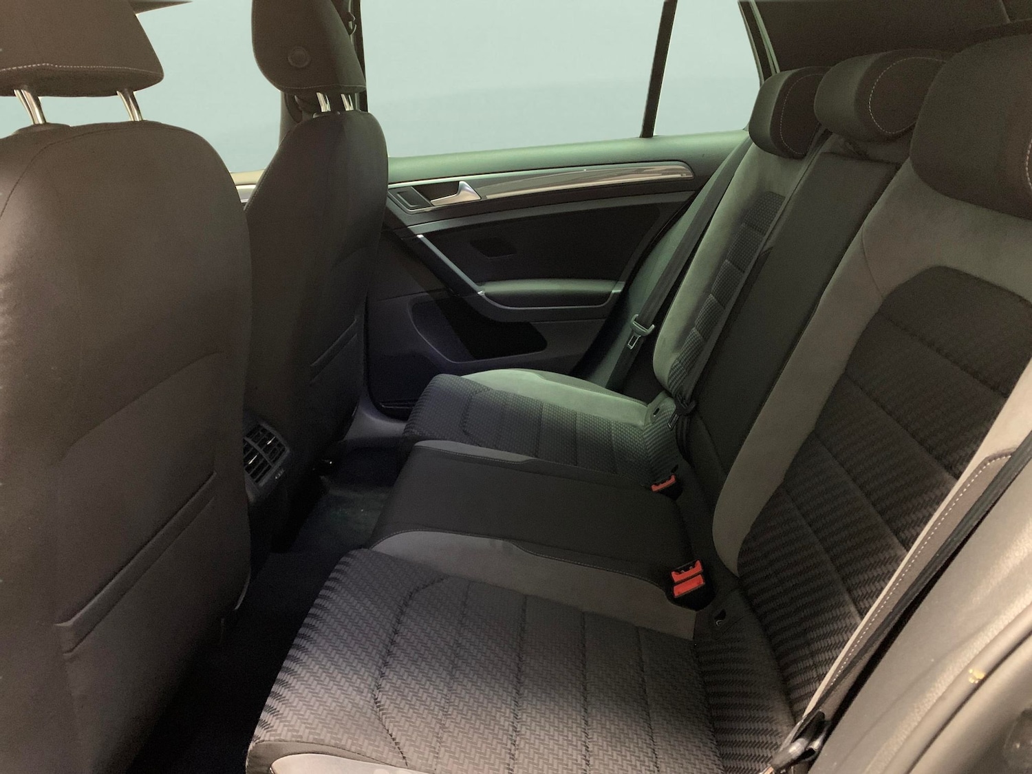 Used Volkswagen Golf 2020 for sale - 76999674: Photo 23