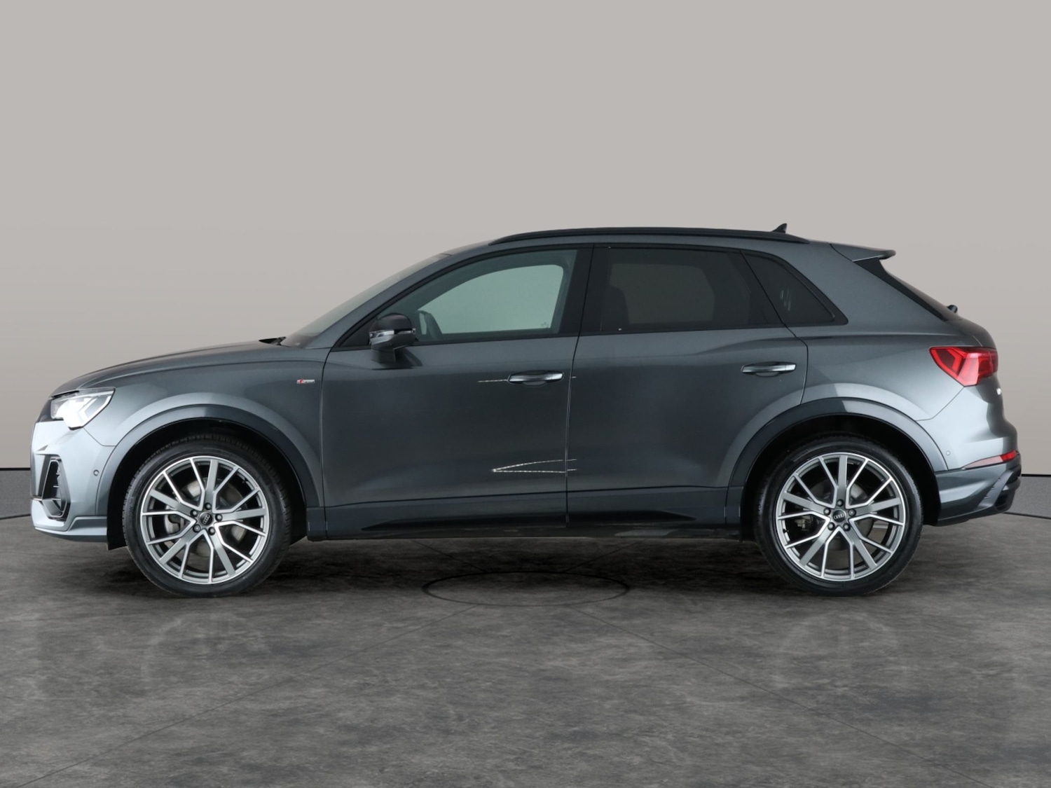 Used Audi Q3 2021 for sale - 76978208: Photo 15