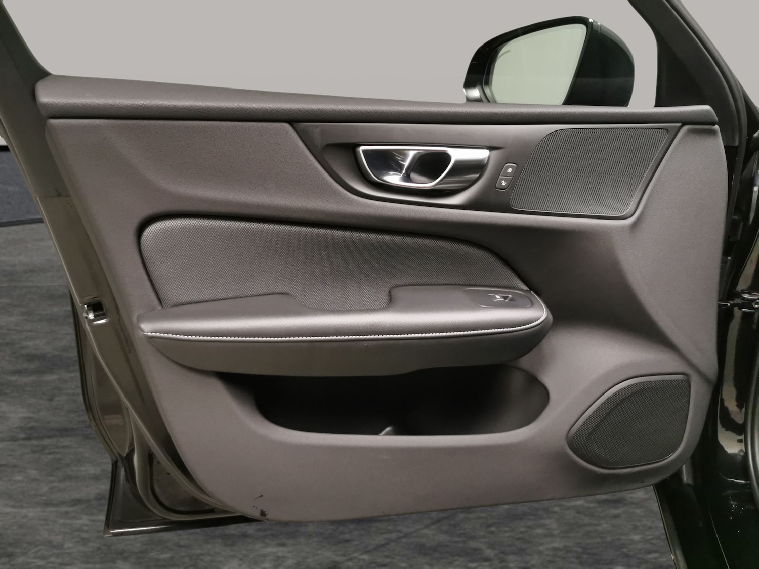 Used Volvo S60 2023 for sale - 78037042: Photo 25