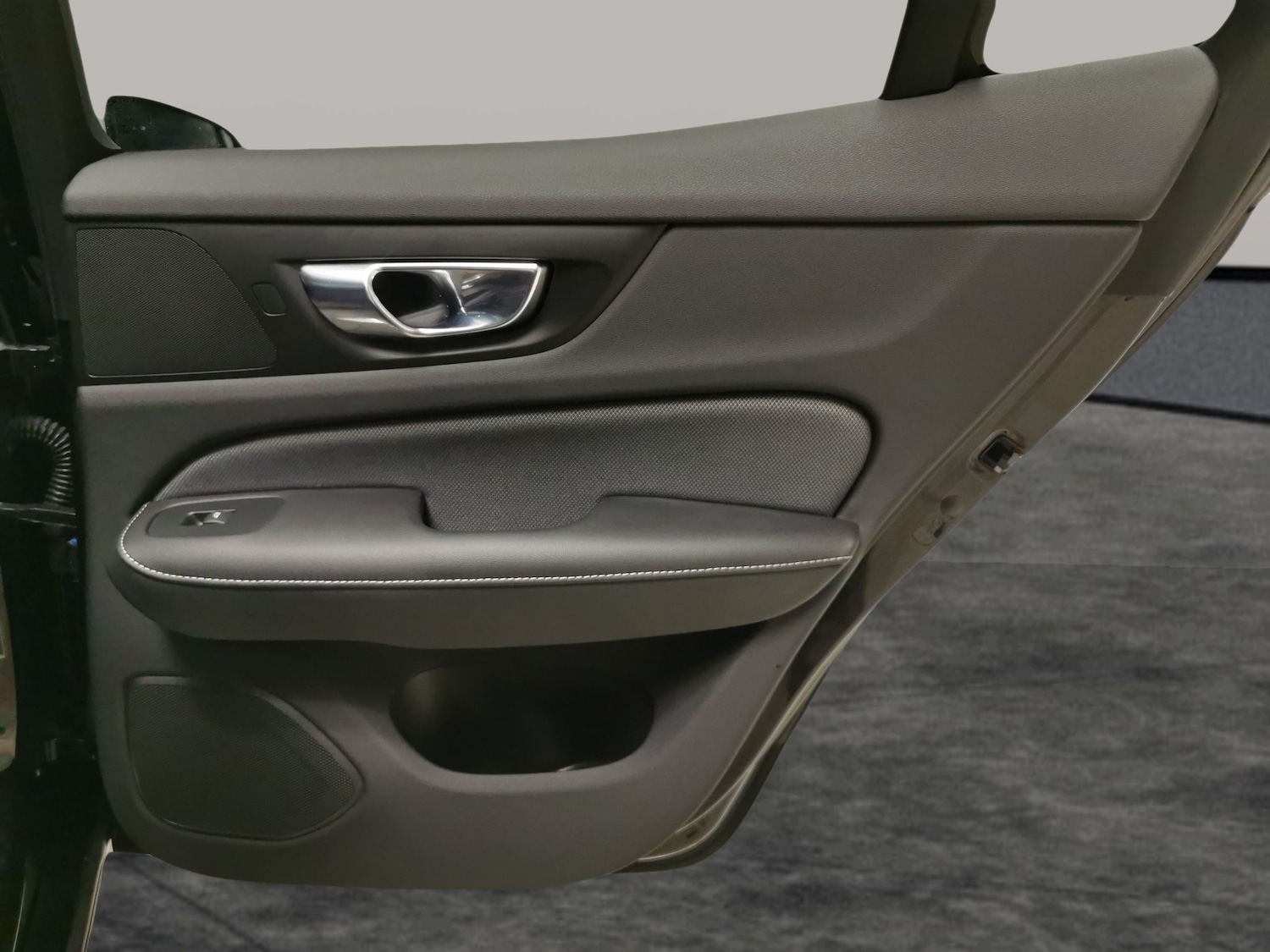 Used Volvo S60 2023 for sale - 78037042: Photo 27