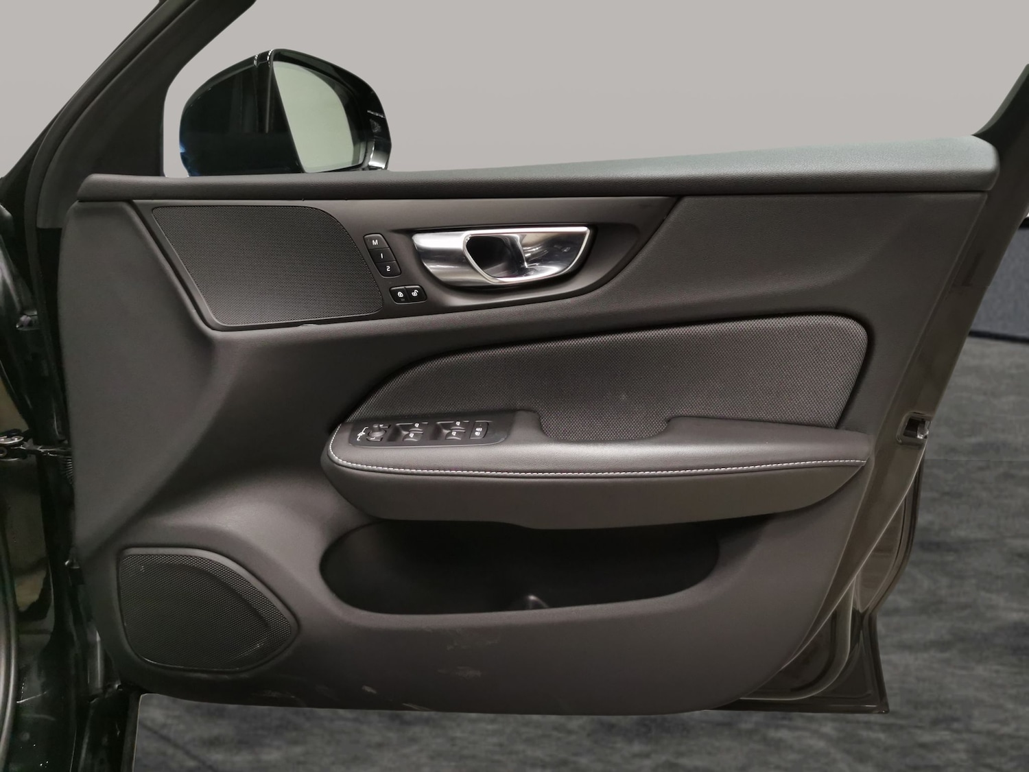 Used Volvo S60 2023 for sale - 78037042: Photo 28