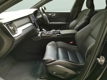 Used Volvo S60 2023 for sale - 78037042: Photo