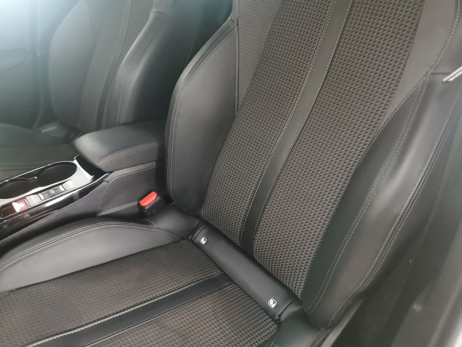 Used Peugeot 2008 2022 for sale - 77167481: Photo 22