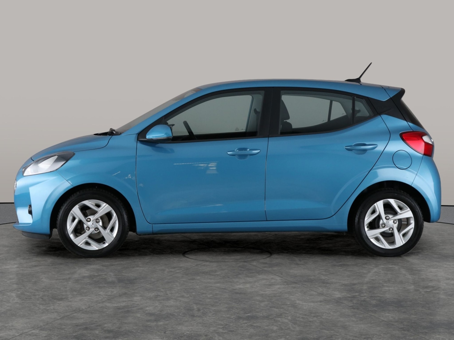Used Hyundai i10 2022 for sale - 76452519: Photo 15