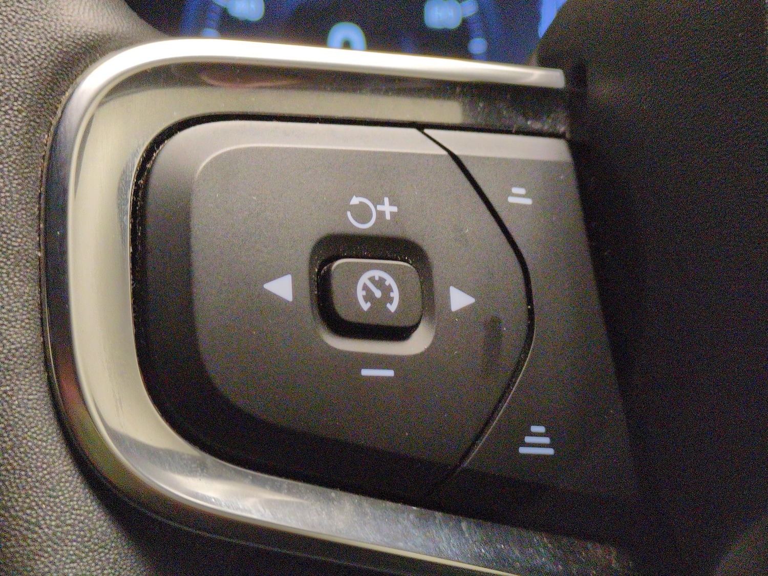 Used Volvo XC40 2022 for sale - 77980734: Photo 19