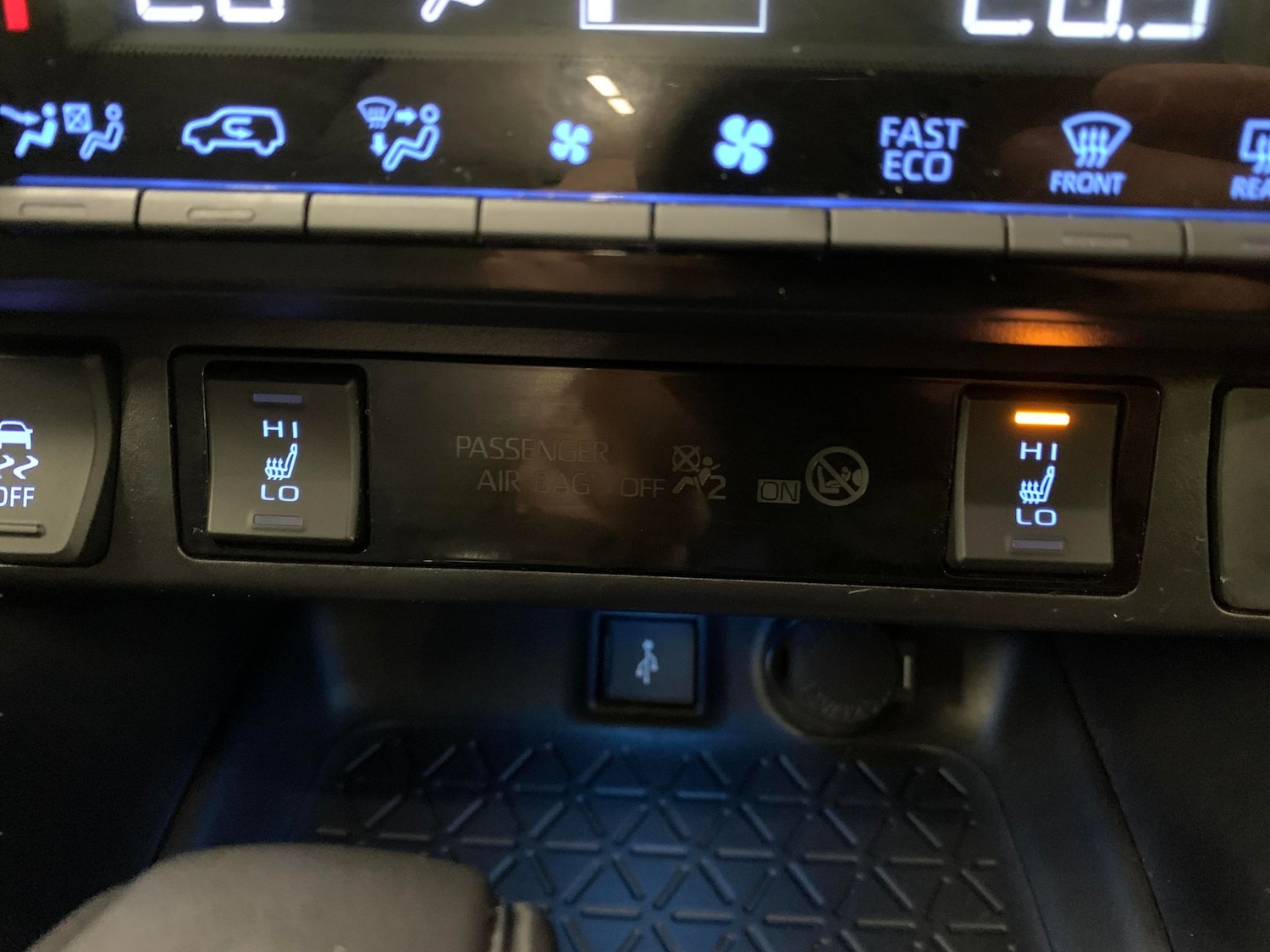 Used Toyota RAV4 2022 for sale - 76670053: Photo 17