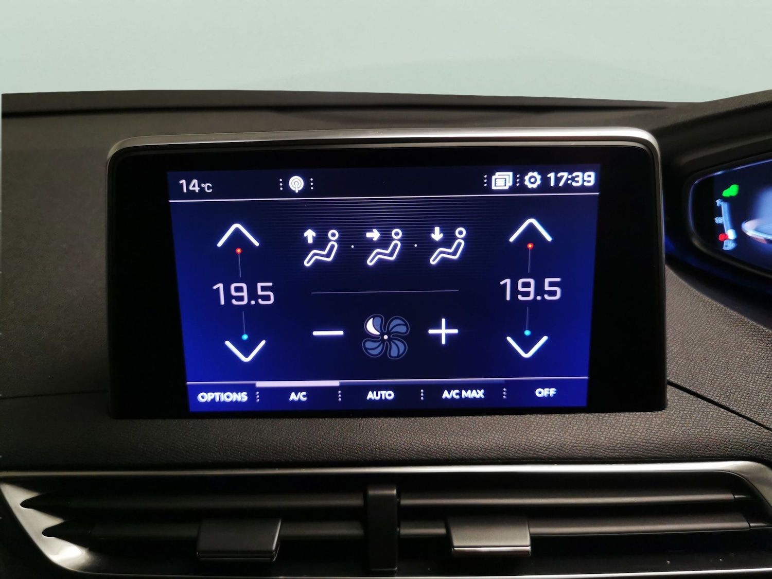 Used Peugeot 3008 2019 for sale - 77848471: Photo 22