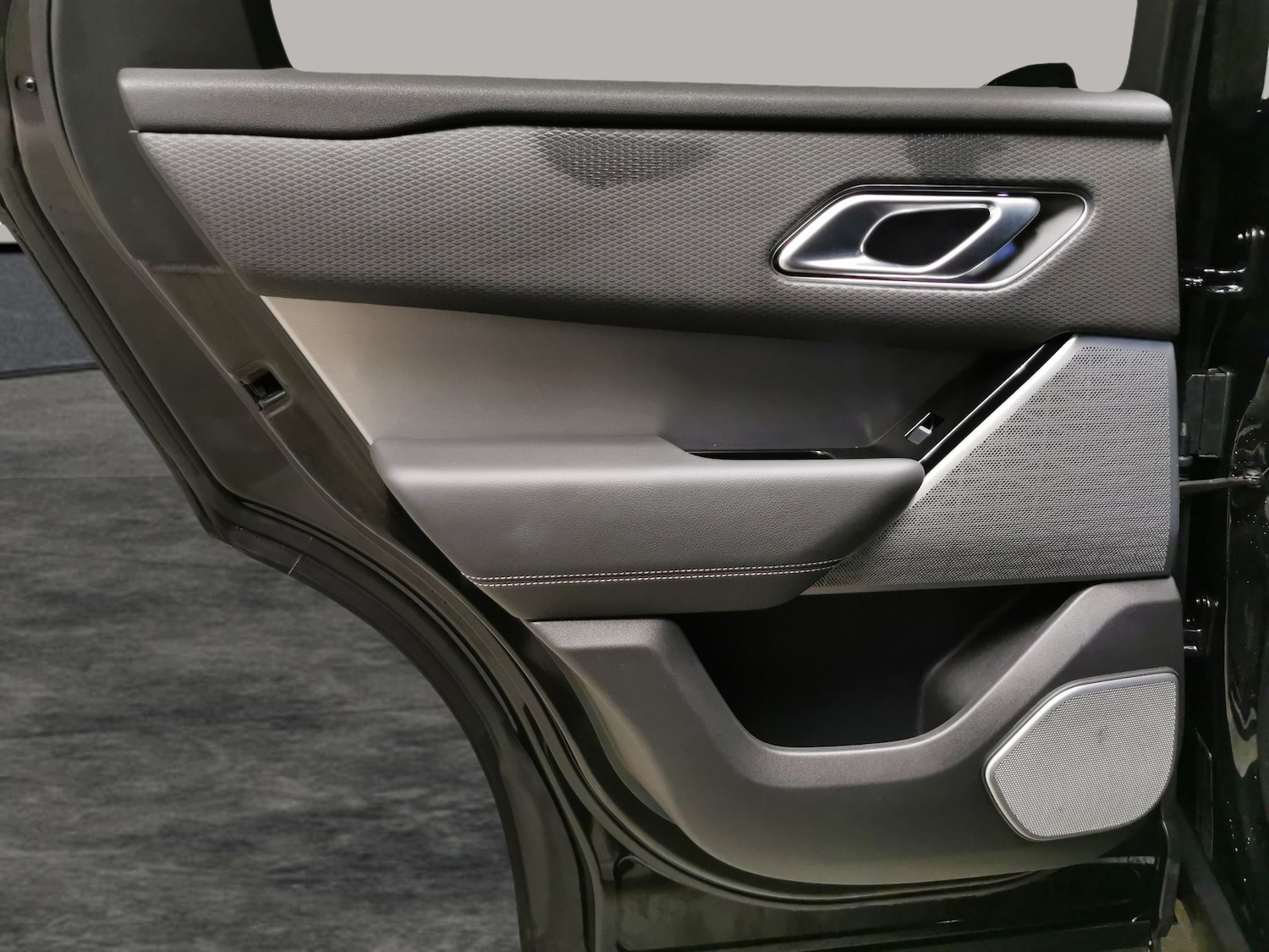 Used Land Rover Range Rover Velar 2021 for sale - 77148972: Photo 33