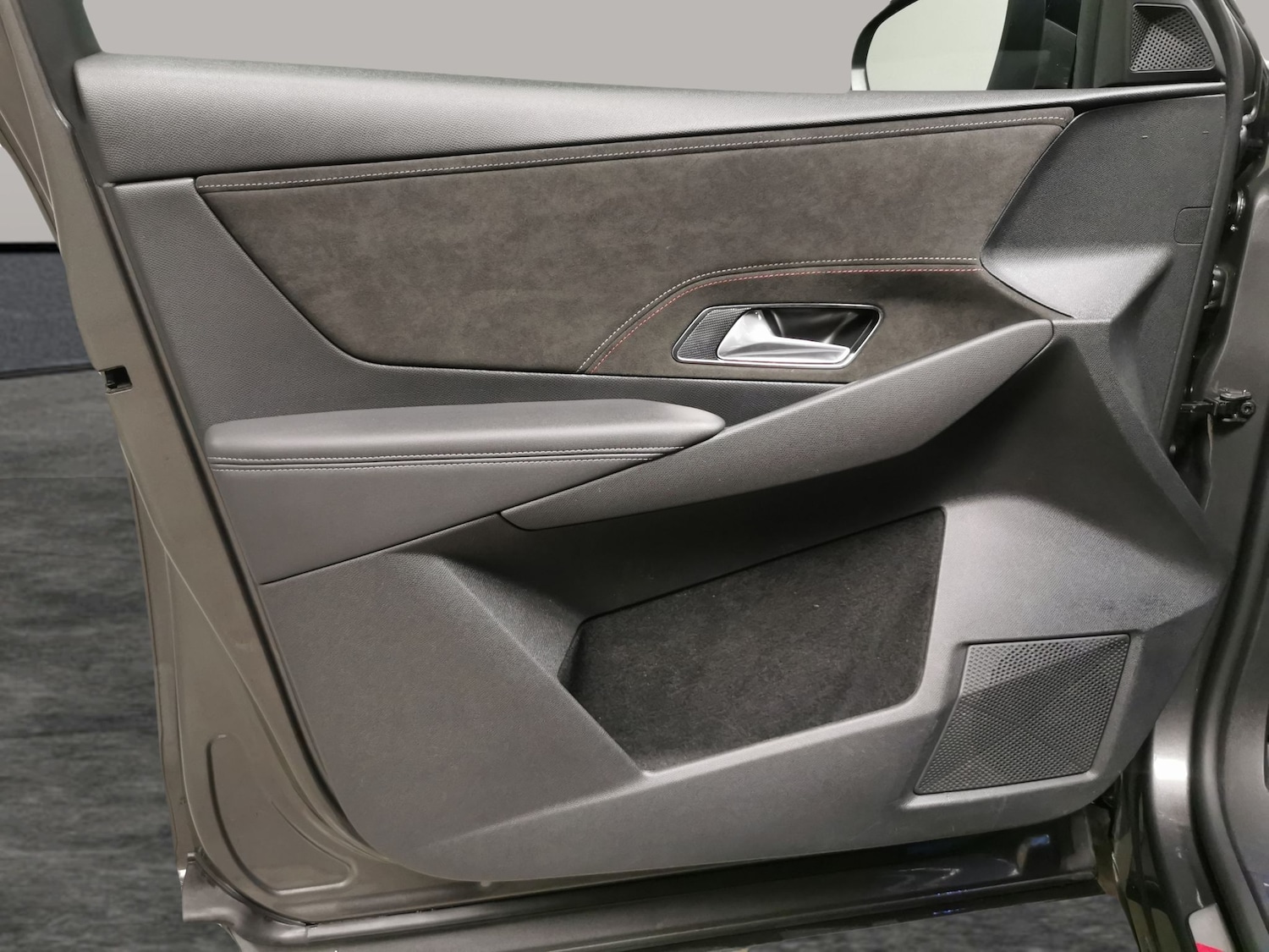 Used DS Automobiles DS 7 Crossback 2021 for sale - 76707047: Photo 23