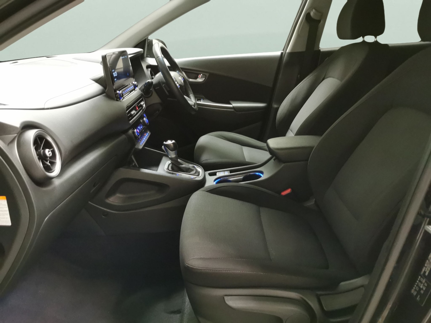 Used Hyundai KONA 2021 for sale - 76505418: Photo 4