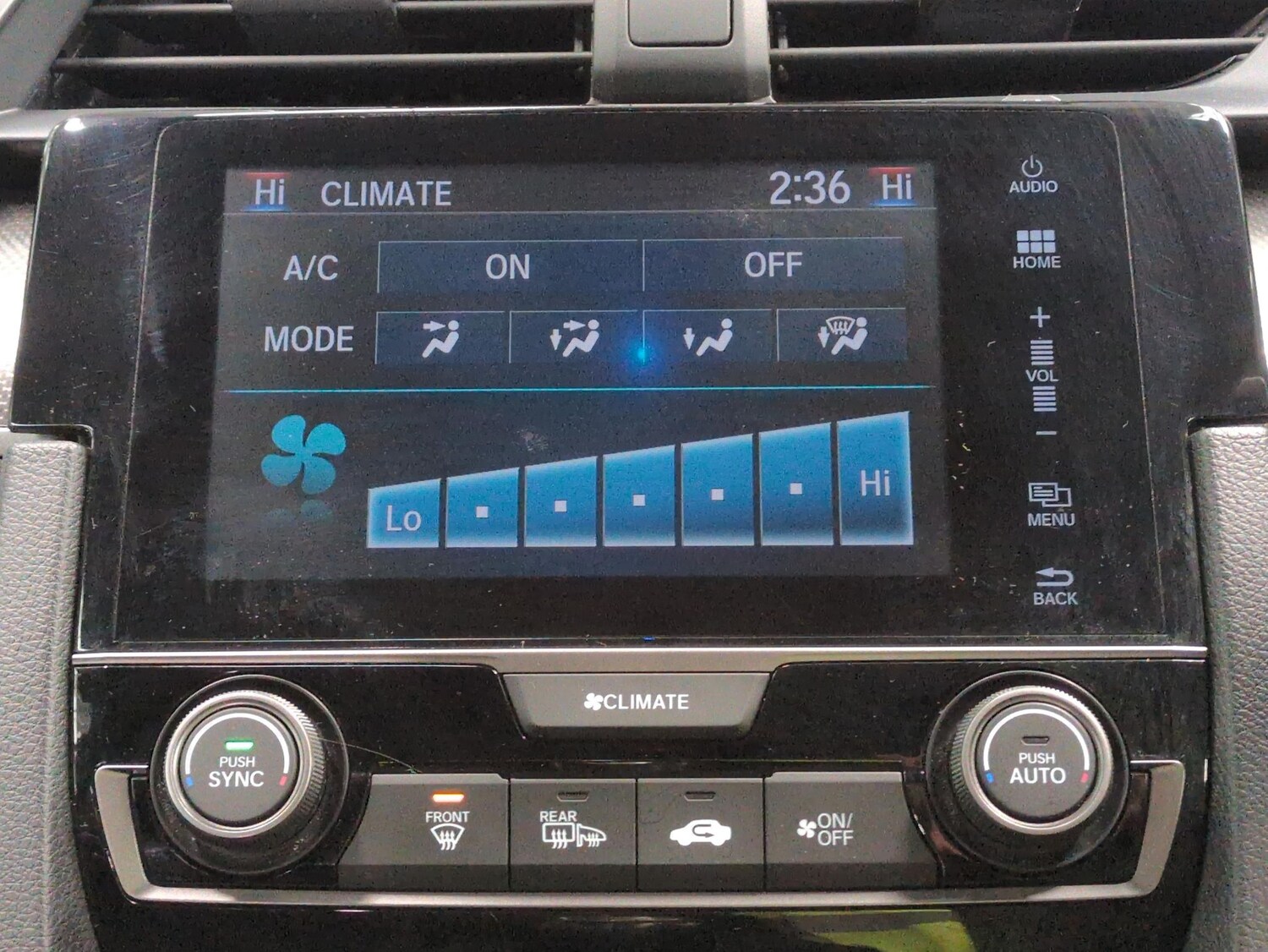 Used Honda Civic 2018 for sale - 76627523: Photo 17