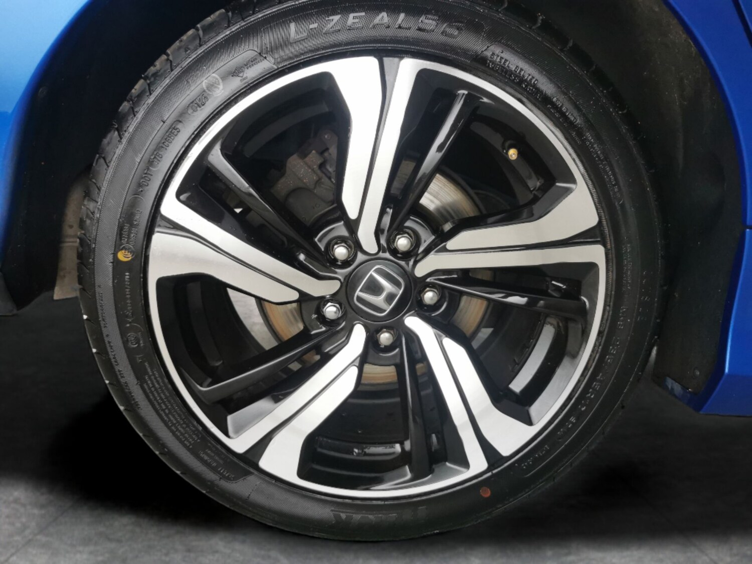 Used Honda Civic 2018 for sale - 76627523: Photo 24