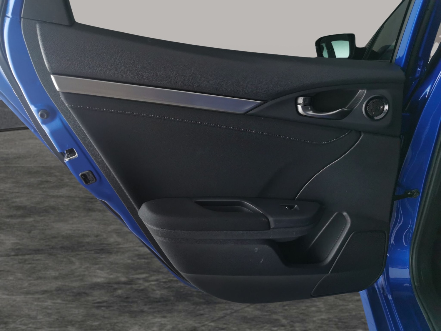 Used Honda Civic 2018 for sale - 76627523: Photo 27