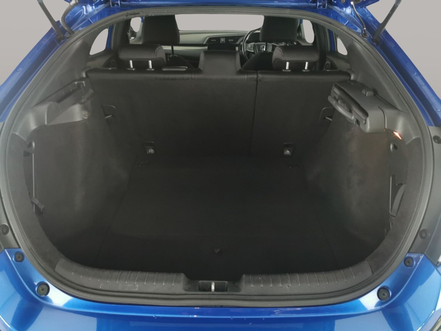 Used Honda Civic 2018 for sale - 76627523: Photo 31