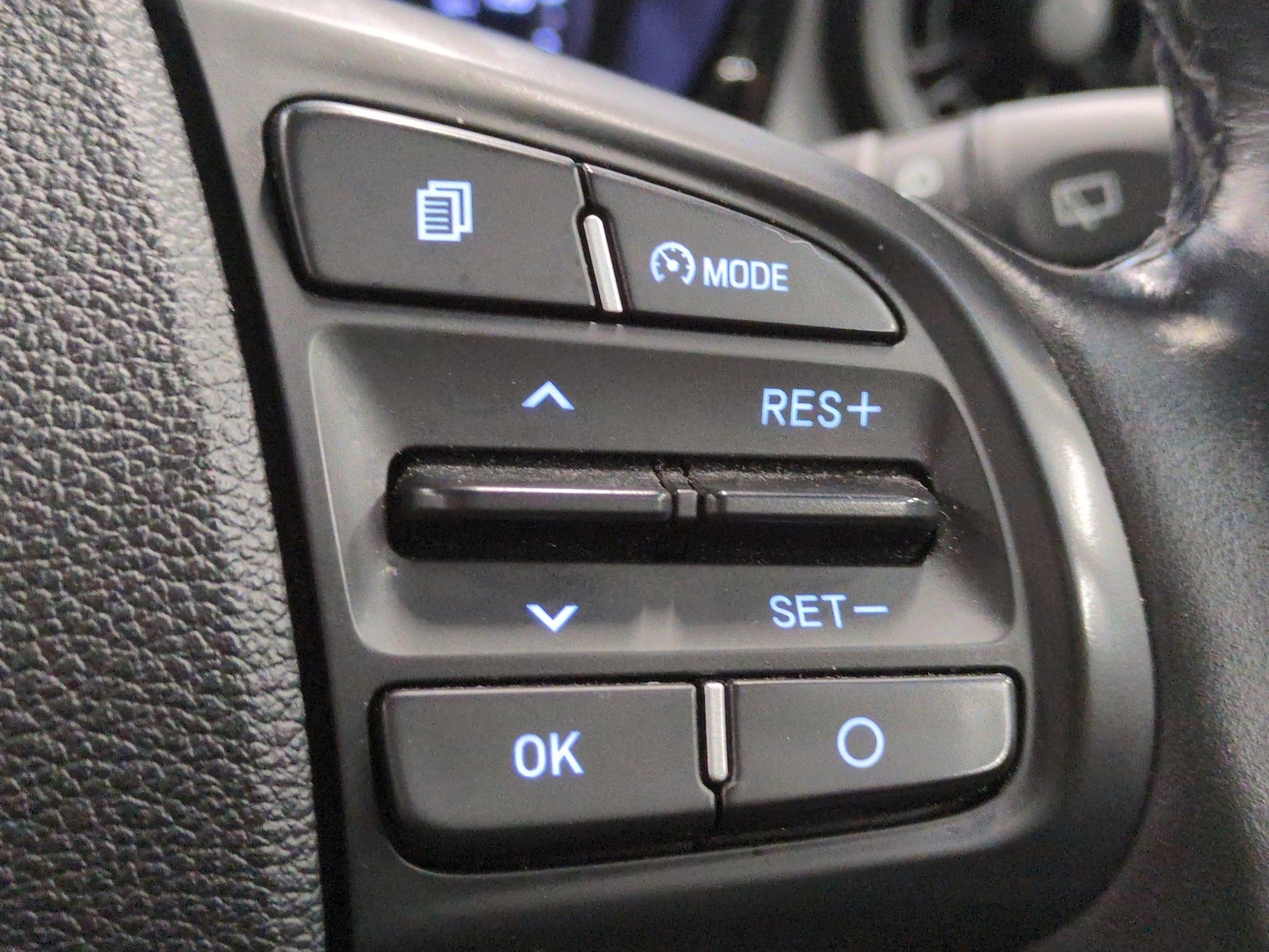 Used Hyundai i10 2022 for sale - 77691273: Photo 17