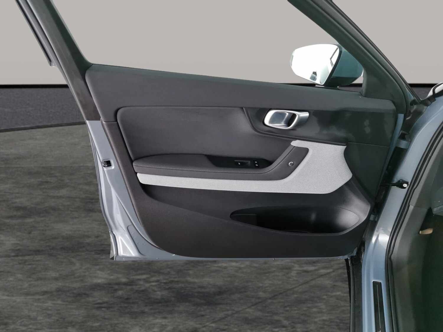 Used Polestar Polestar 2 2023 for sale - 77675979: Photo 28