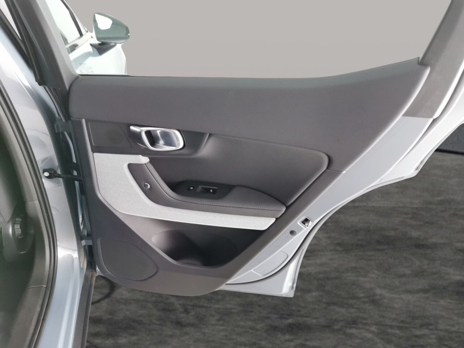 Used Polestar Polestar 2 2023 for sale - 77675979: Photo 31